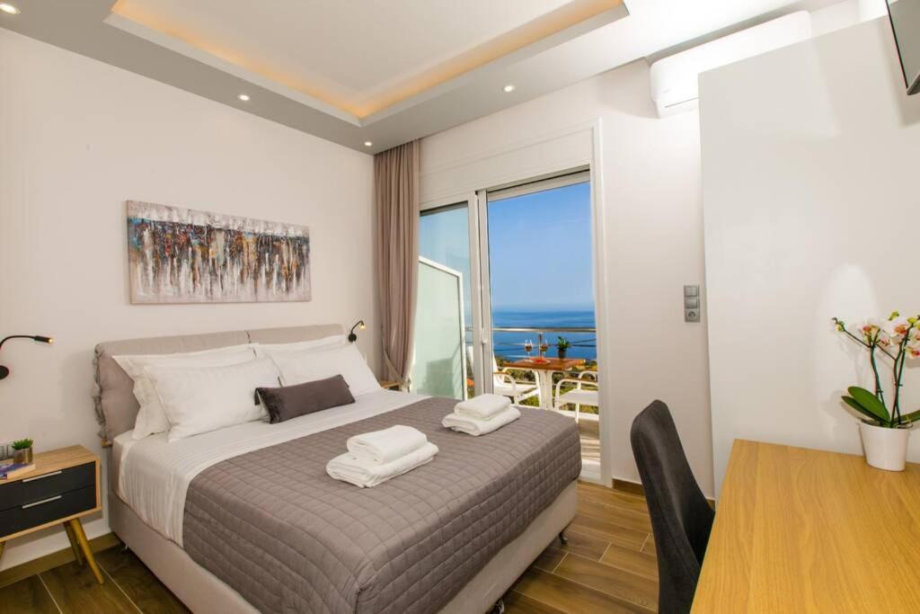 Kerames House | Chrysi's Ocean View Retreat
