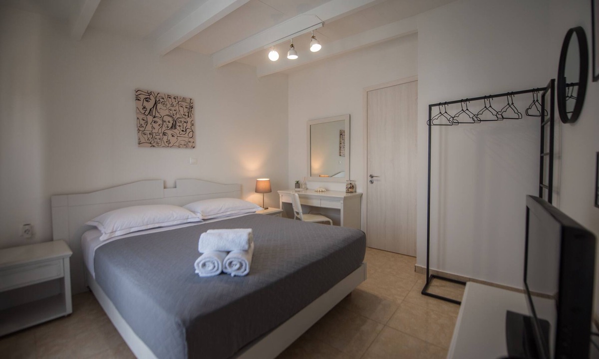 Old Quarter House | Cosy 3 floor house in the center of old city Ierapetra, Crete