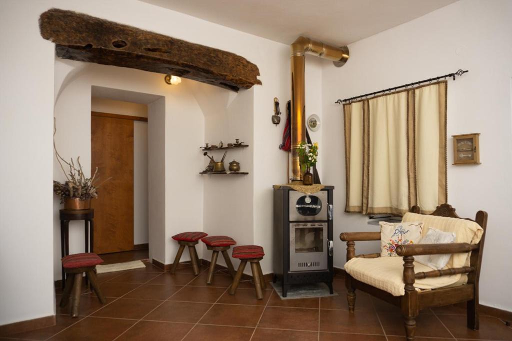 Grigoriana House | Cottage home at South Chania