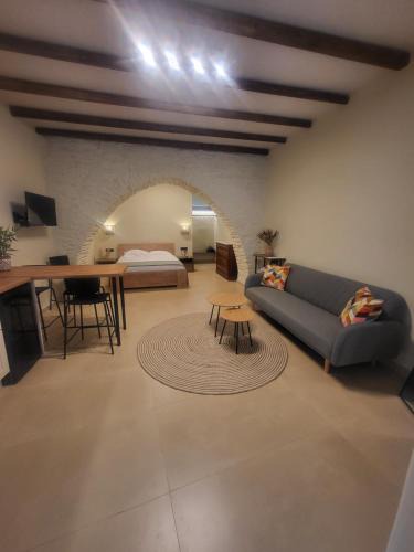 Ios House | Coucou Boutique Studio