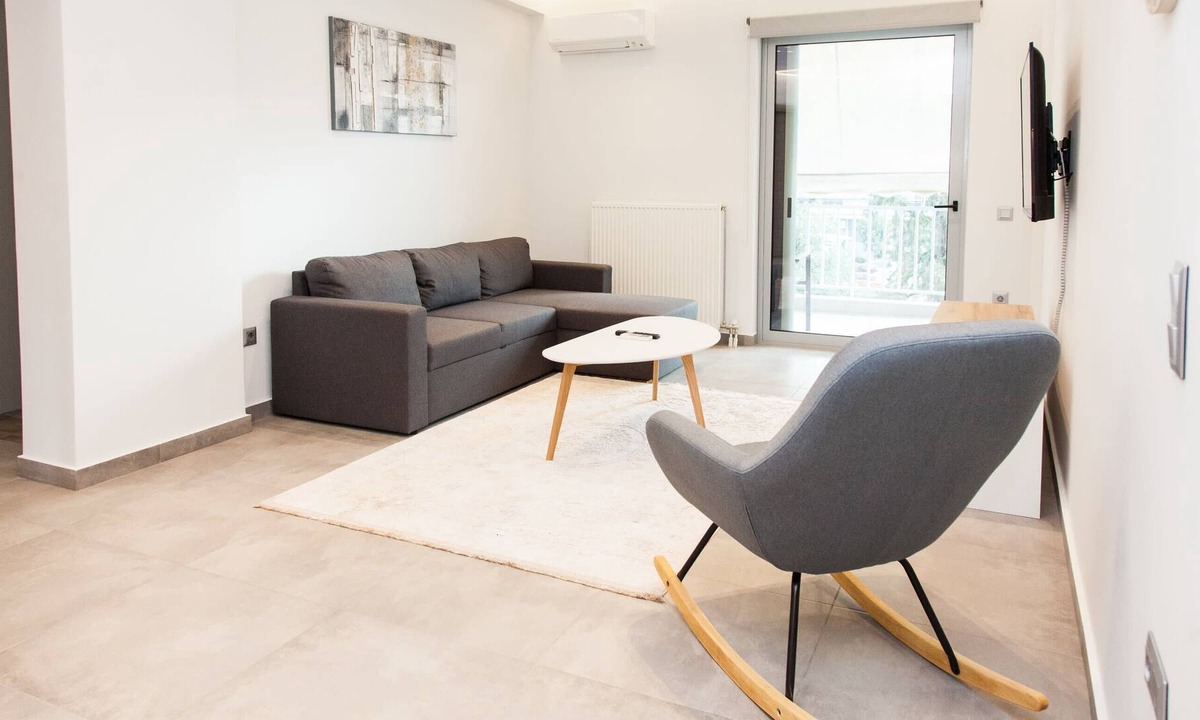 Goudi Apartment | Cozy, spacious apartment in Zografou
