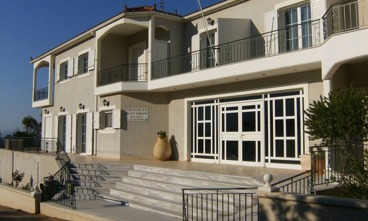 Karavados Apartment | Dendias Studios Self Catered Apartments in Karavados Kefalonia Greece