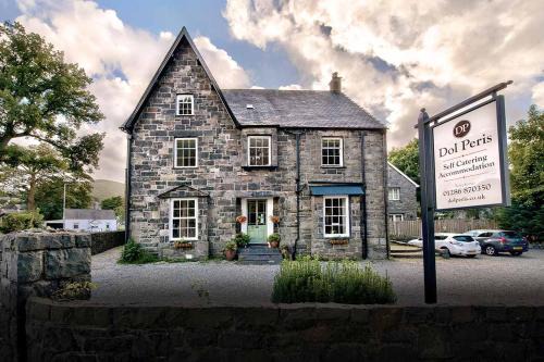 Llanberis House | Dol Peris