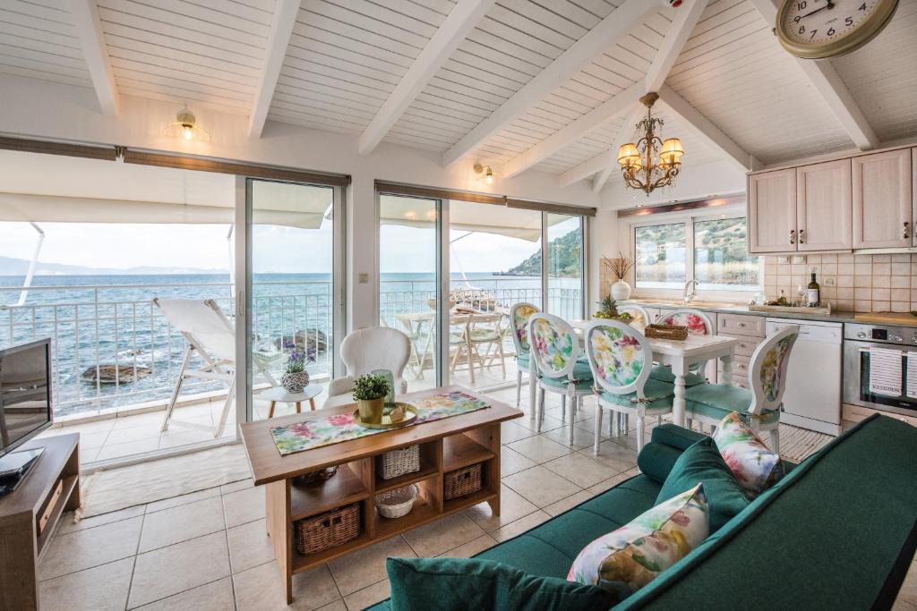 Kolymbari Apartment | Dream House Efi