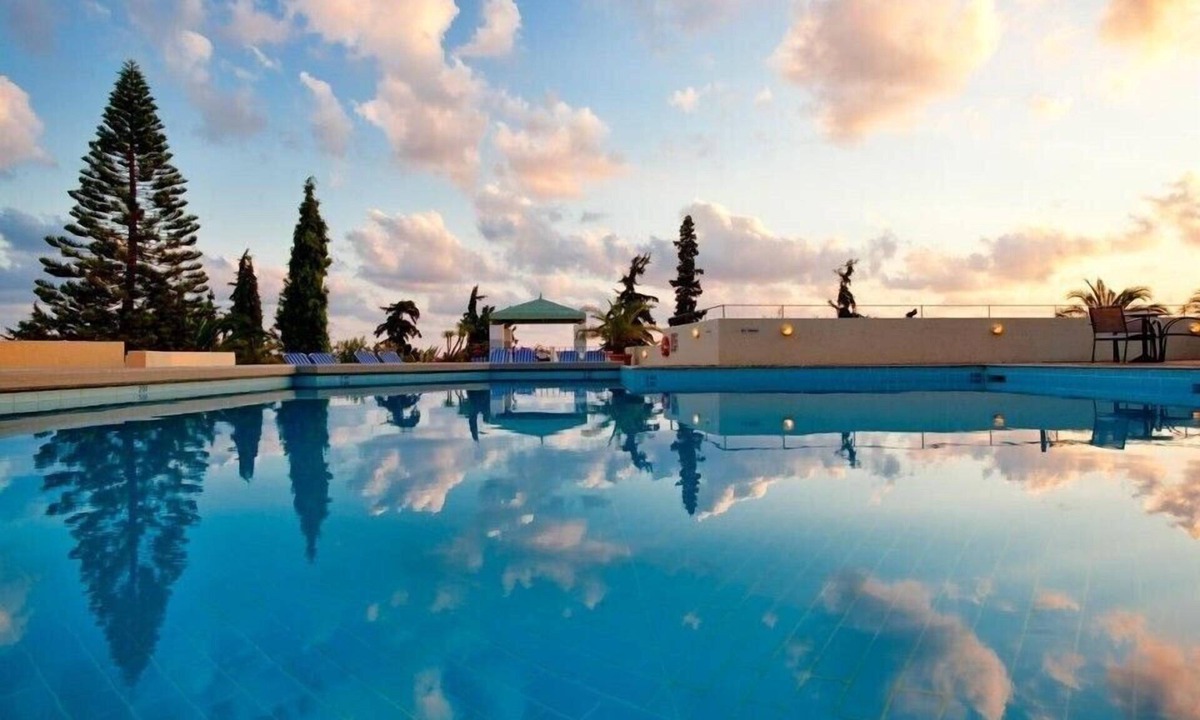 Koutouloufari Apartment | Elegant Standard Villa Sea View Pool & Kitchenette