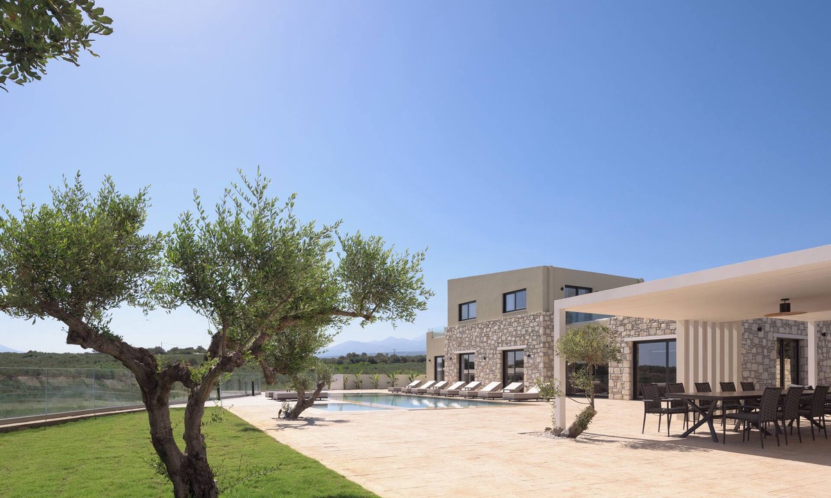 Asteri Villa | Elia Villa, with Pool, SeaViews & Iconic Design