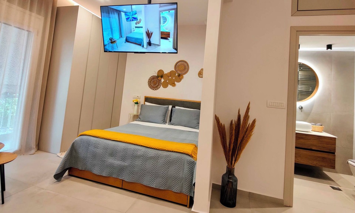 Agia Varvara Apartment | Elpis' cozy & luxury apartment