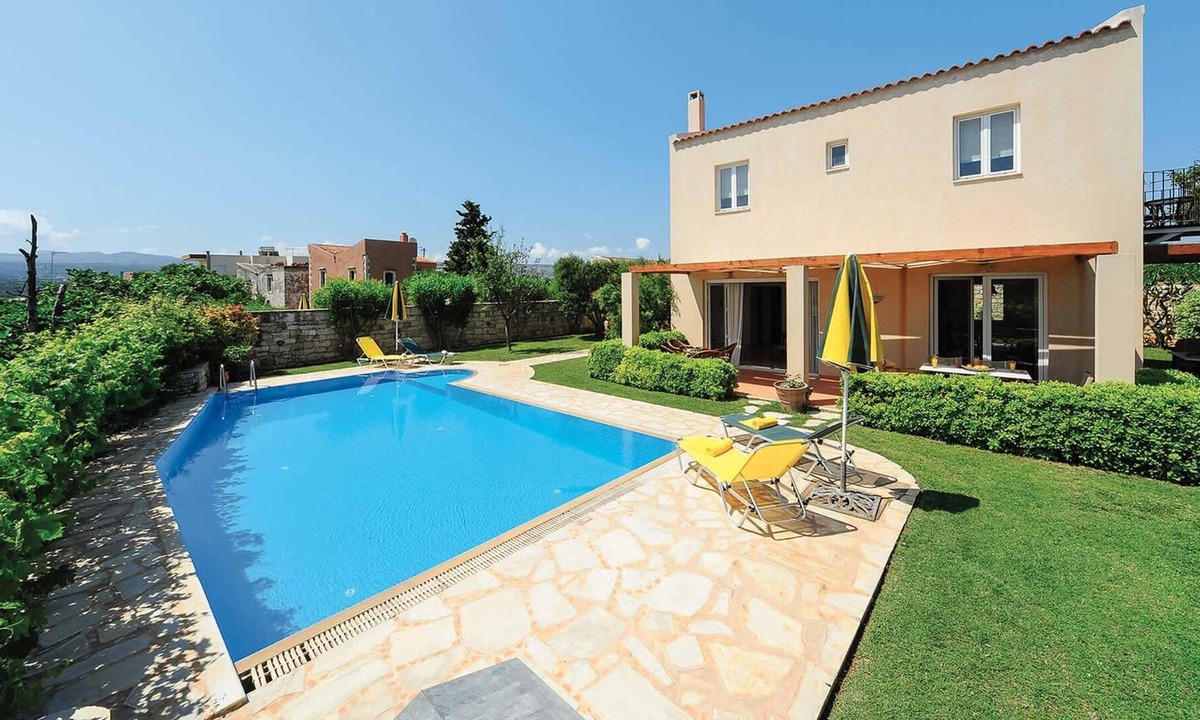 Prinos Villa | Family villa w/ extensive outside space, pool