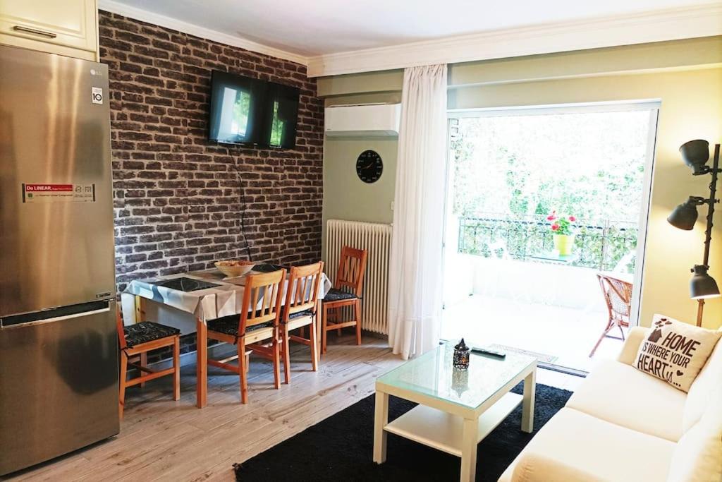 Sykies Apartment | Forest Apartment Salonica