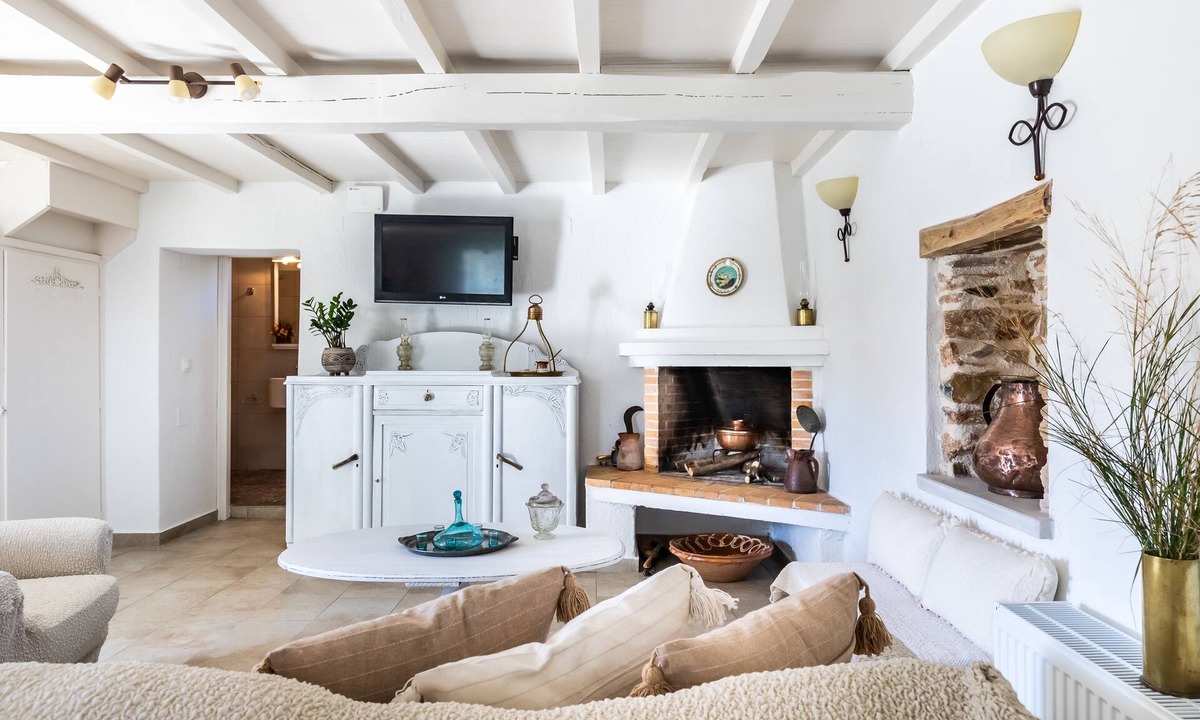 Skopelos Villa | Fully renovated house of Skopelos’ style into nature! .