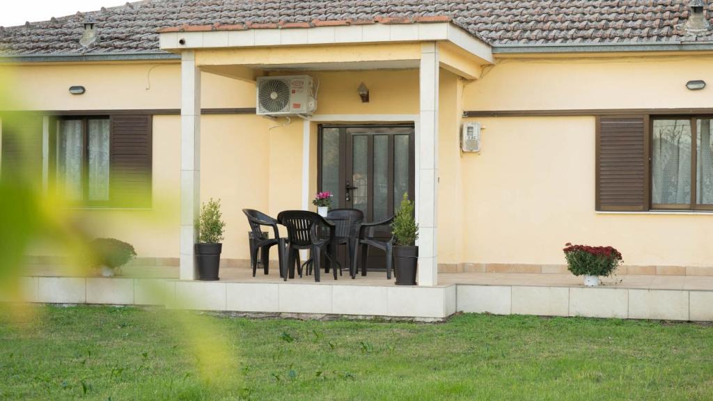 Trikala Apartment | Garden Paradise in Megalochori Trikala