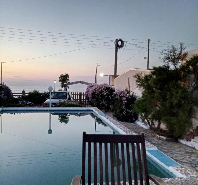 Aposelemis House | Georgia Seaside Villa