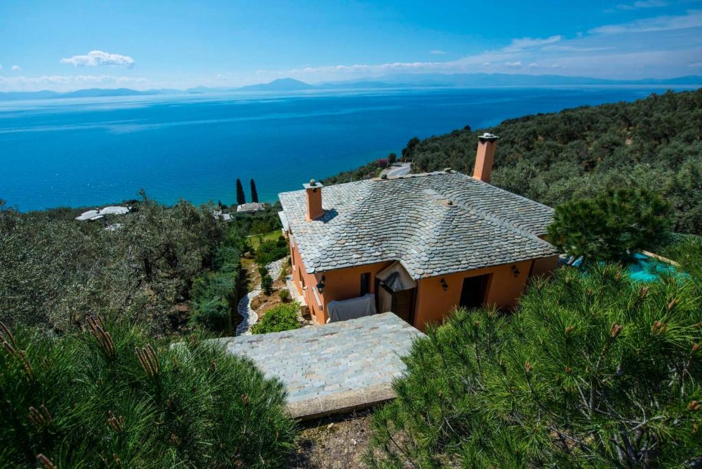 Agios Vlassios Villa | Great Pelion Villa Villa 2 Cypresses 4 bedrooms Private Pool Aghios Georgios