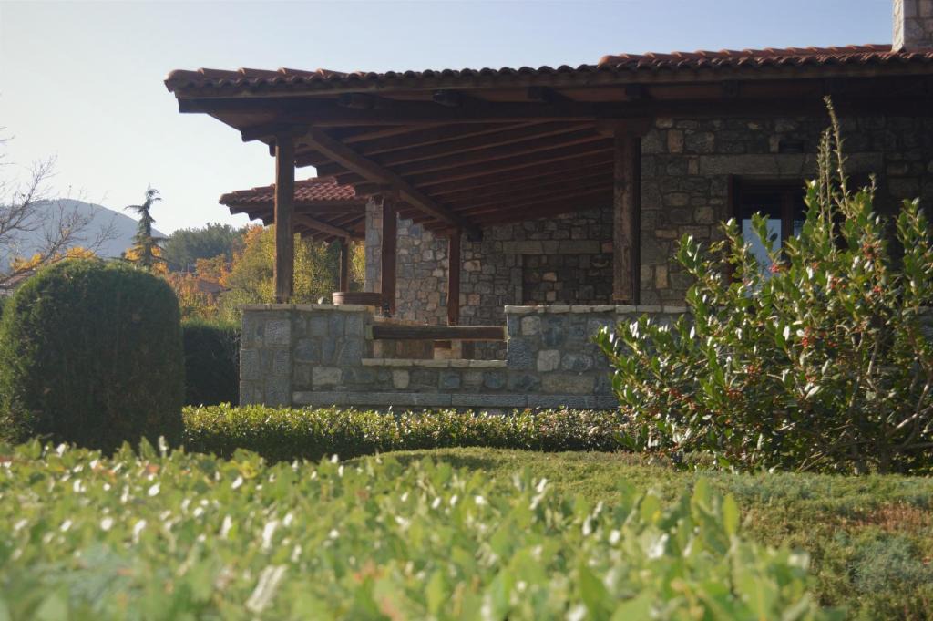 Vitina House | Happy trails Guesthouse Vitina