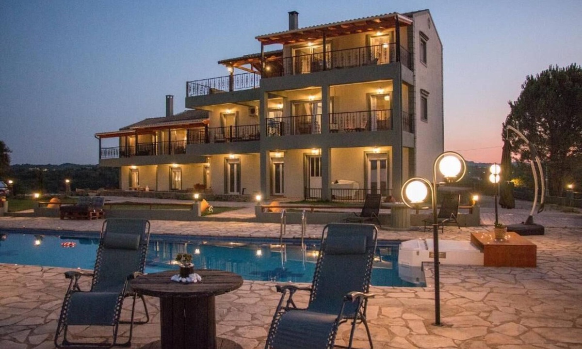 Vassilatika Villa | Heaven Hill Villas ground floorn