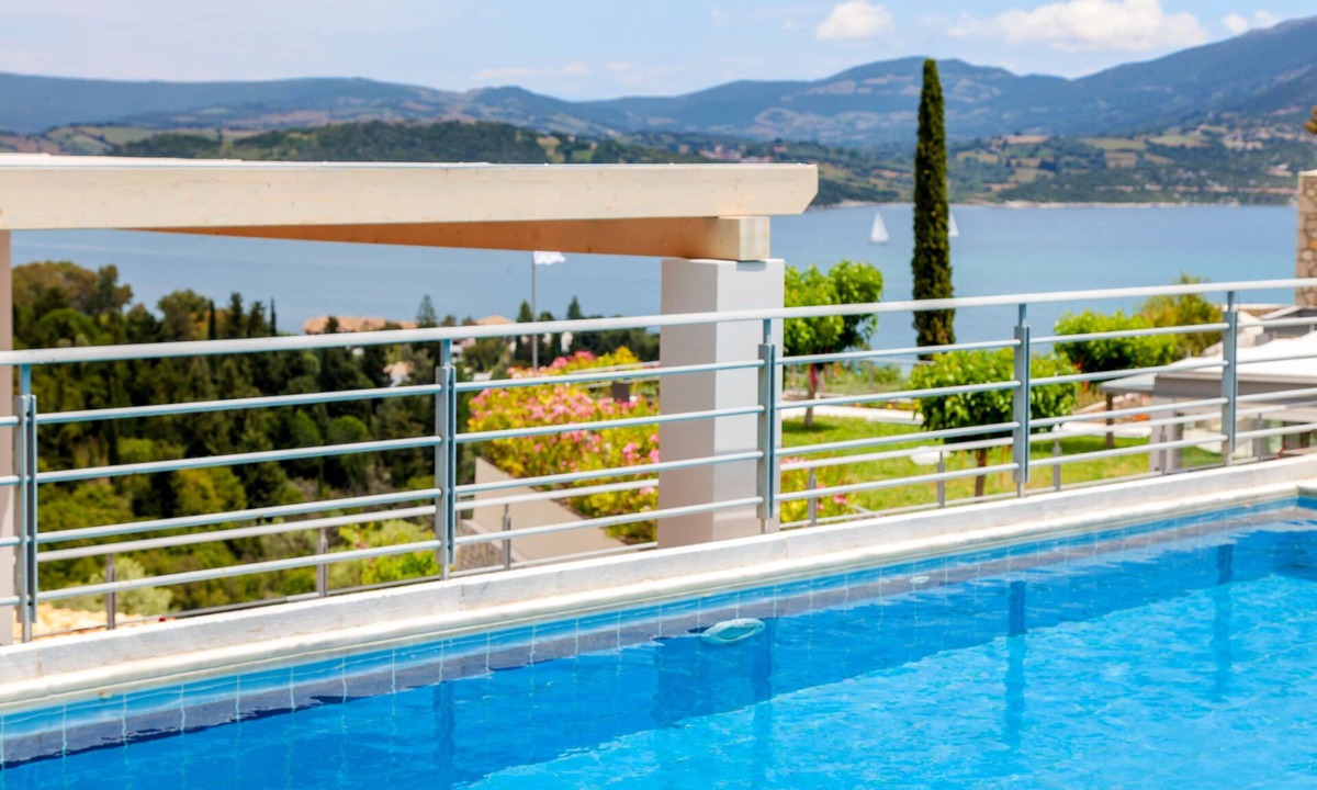 Apostolos Lefkada | Katouna