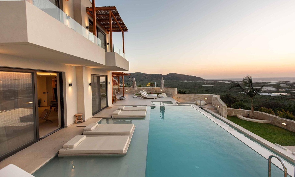 Limeniskos House | Holiday house Kissamos Kriti for 1 - 16 persons with 7 bedrooms - Holiday home