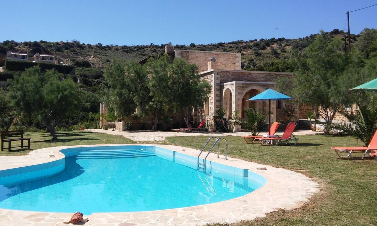 Triopetra House | Holiday house with pool, large garden, idyllic and calm, wifi | Triopetra, Crete