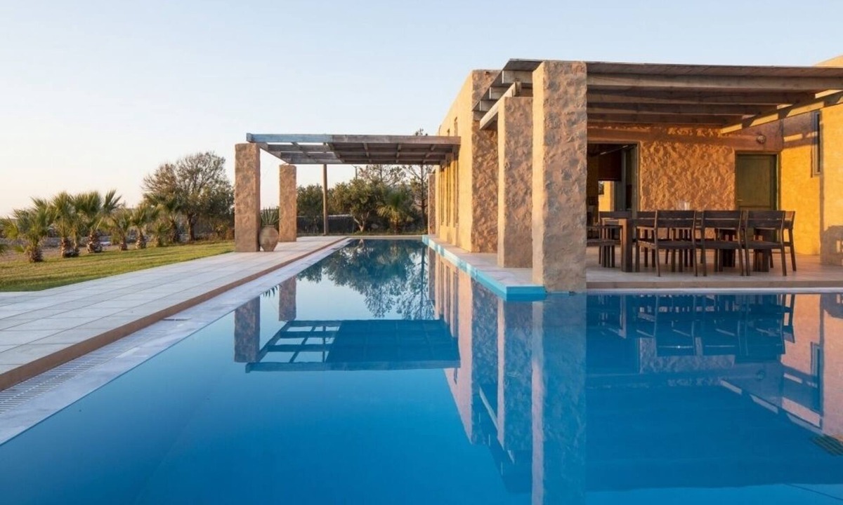 Livadia Villa | holiday villa rental crete