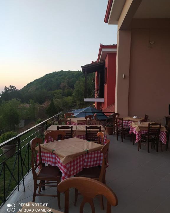 Morfovounion Hotel | HOTEL ΗΩ (ΞΕΝΩΝΑΣ ΤΣΙΑΧΡΗΣ)