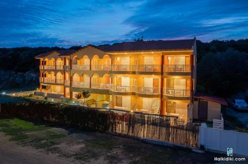 Kalamitsi Hotel | House Aggeliki