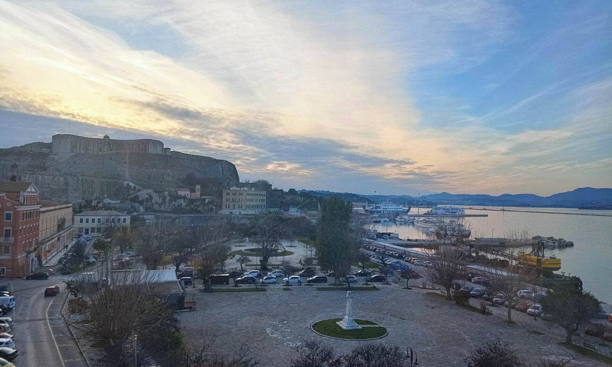 Old Town Apartment | House "Contessa di Corfu i" with sea view & Wi-Fi