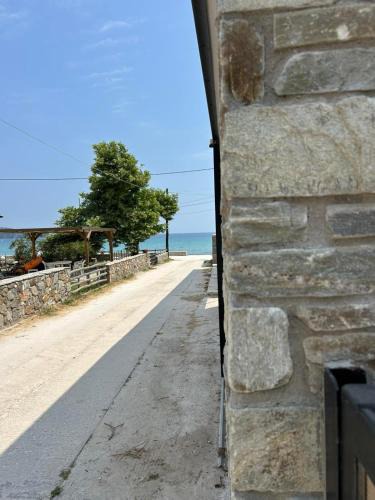 Chrisi Akti House | House Thomi
