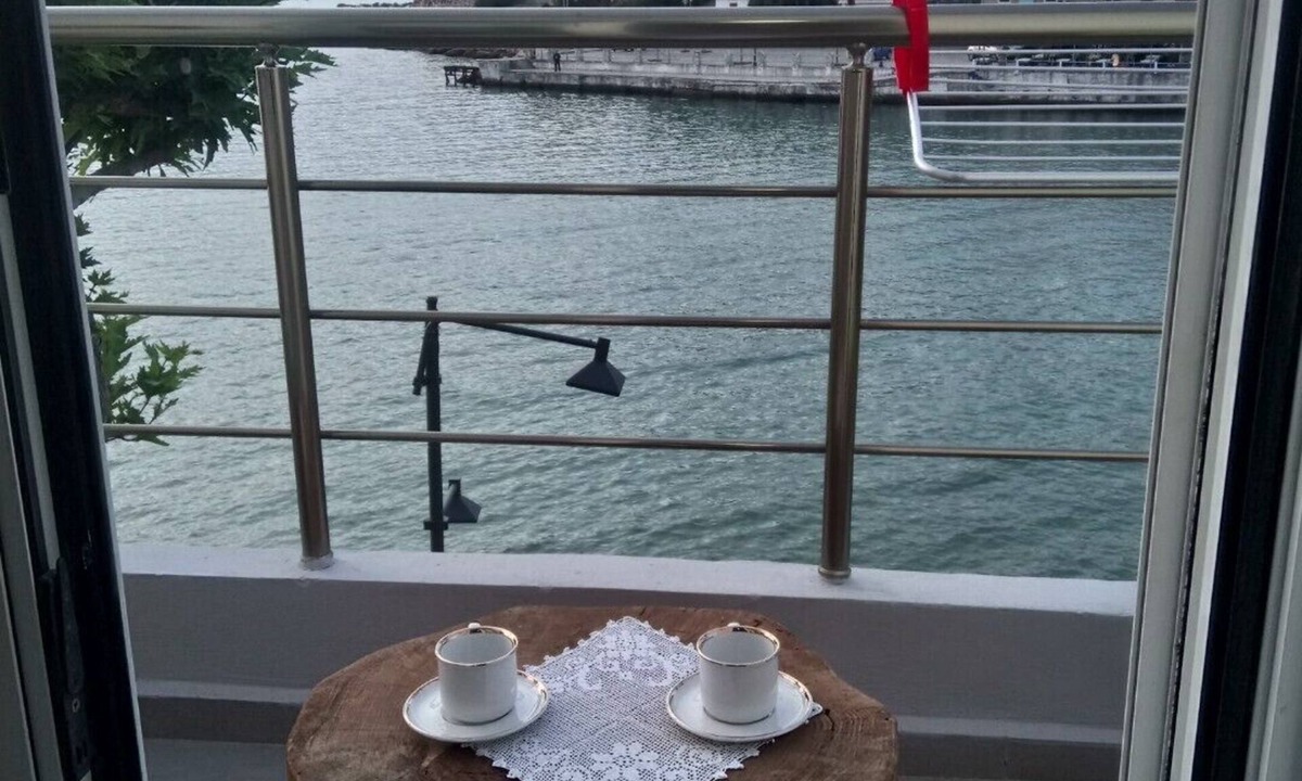 Skala Marion House | Ilio Socrates Triple room with sea view.