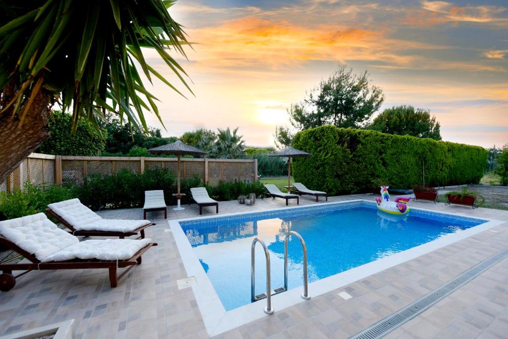 Ialyssos Apartment | Island Rodos Pool Suites