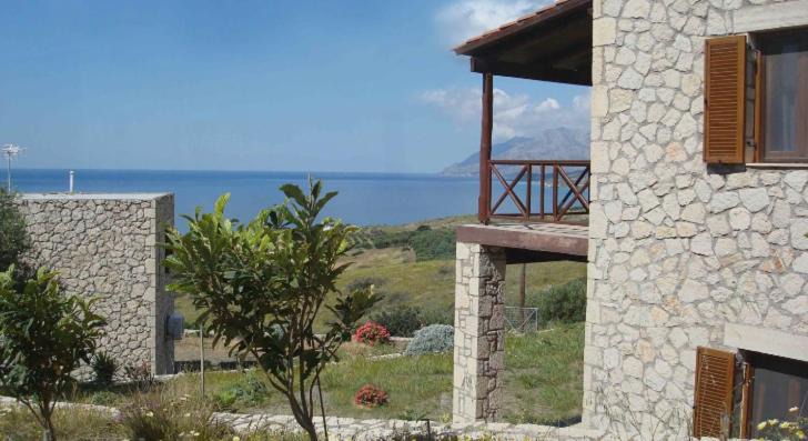 Keratokambos Villa | Kapsali House