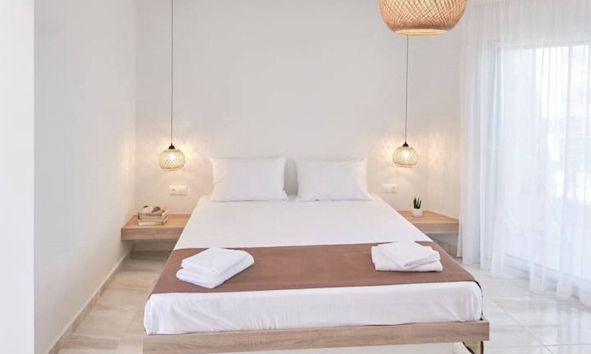 Khondros Apartment | Kassiopi - Deluxe apt 50m from the beach, sea view