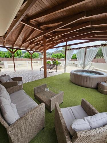 Archanes Apartment | Kazantzaki Residence