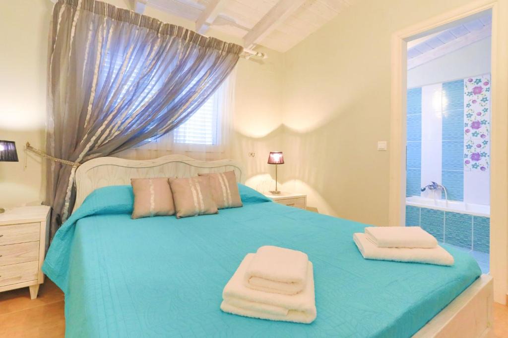 Kassiopi Apartment | La Casa Del Postino