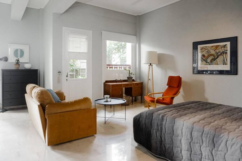 Argos Apartment | Lemon Garden Studio