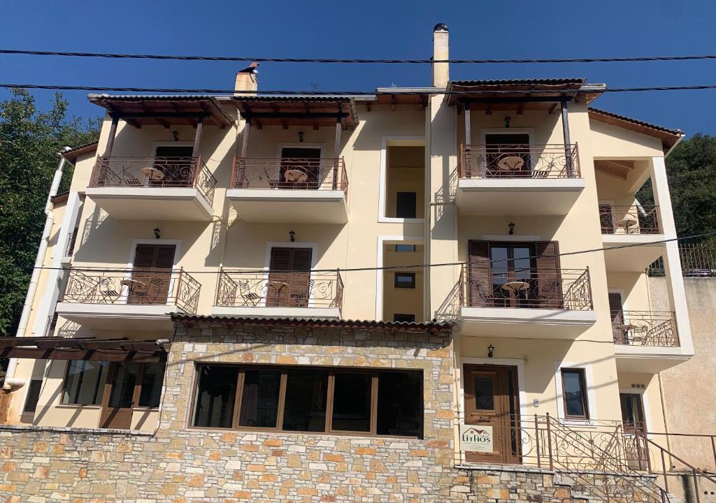 Kalavrita Hotel | Lithos Villas Kalavryta