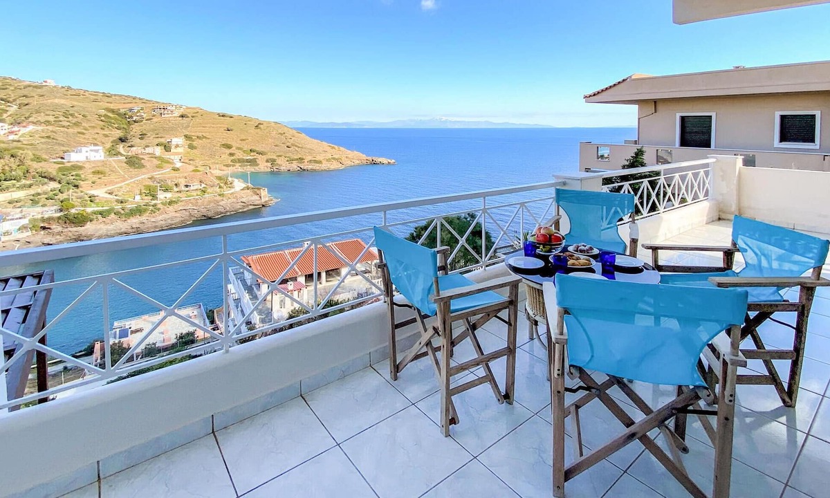 Lavreotiki Apartment | Lovely apartment in Porto Ennea Karetea
