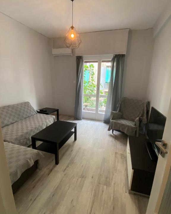 Athens Apartment | Lovely apartment/1bedroom next to metro