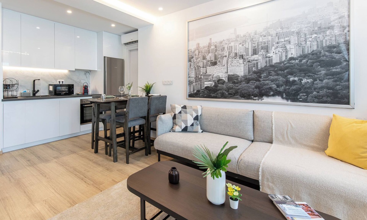 Kallithea Apartment | Luxury Home in Athens | Shared Pool & Gym by TT Luxury Homes