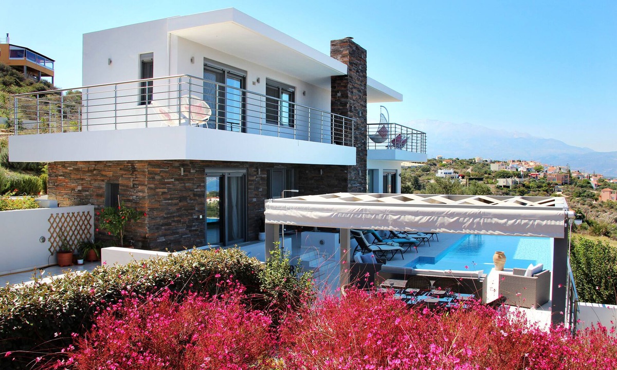 Apokoronas Villa | Luxury villa with infinity pool, sea &, mountain views
