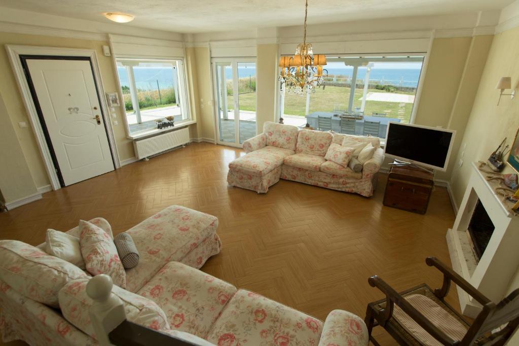 Nea Potidaia House | Magnificent Seascape Villa on a Secluded Beach
