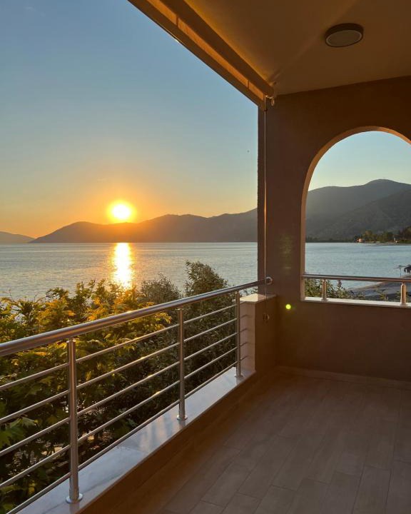 Rovies Apartment | Mangata Seaside Hotel