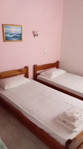 Votsi Apartment | Marilynhomeikos