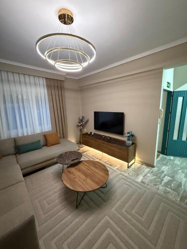 Makri Apartment | Modern Makri