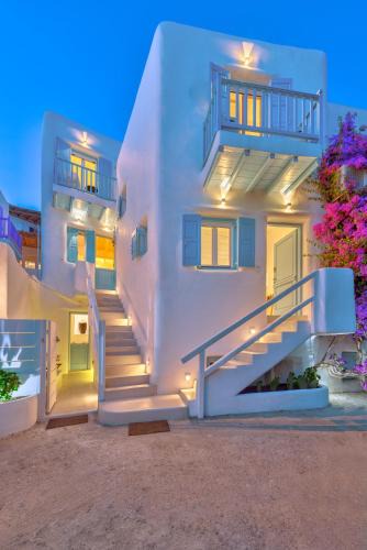 Platis Gialos Villa | Mykonian Mews Luxury Suites