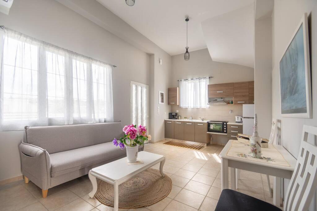 Malevizi House | Namaste