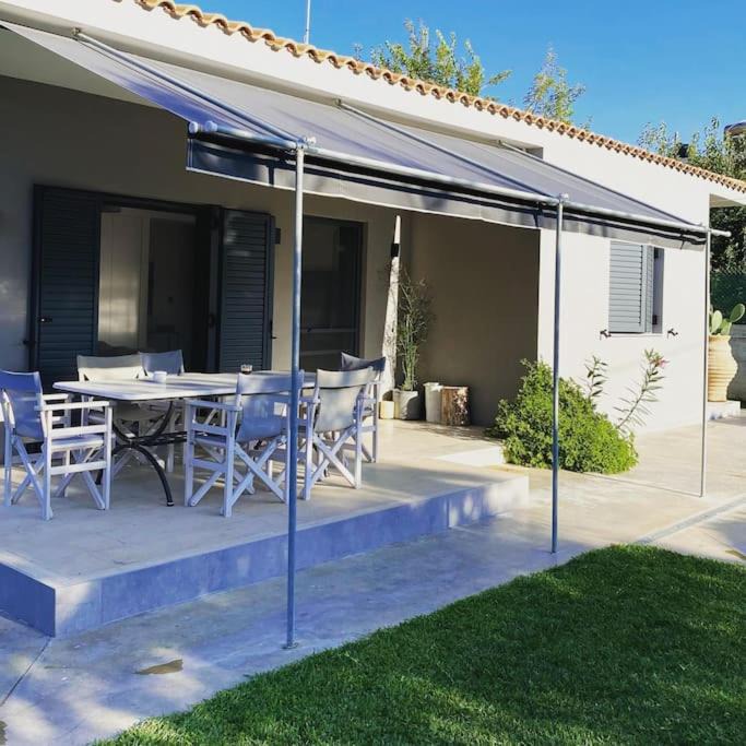Rio House | no.21house. Α Beach house in Rio,Patras