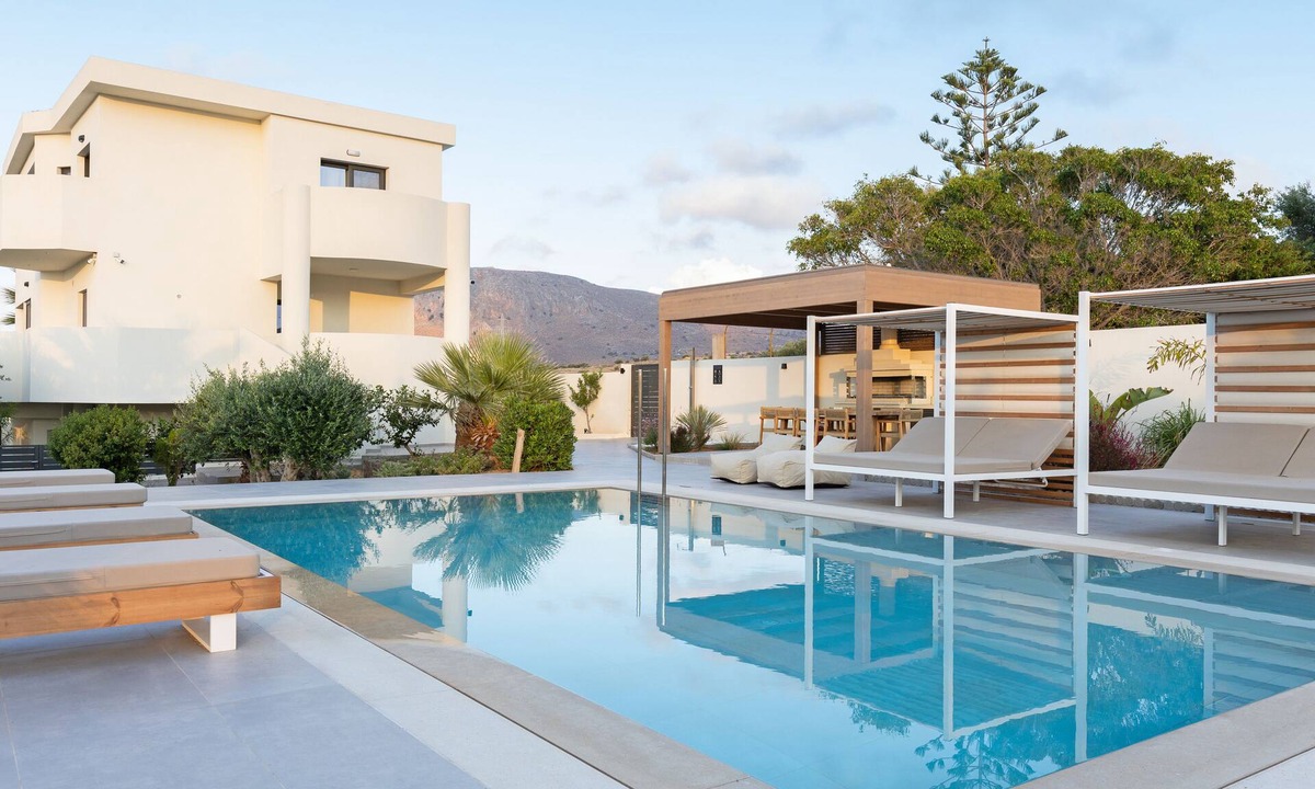 Gouves Apartment | NOLA Nomadic Luxury Villas