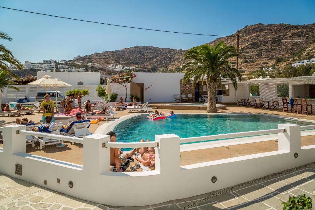 Ios Hotel | Noufaro