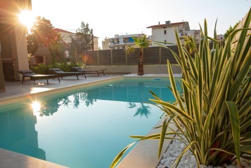 Neoi Epivates Apartment | OLIVE 302
