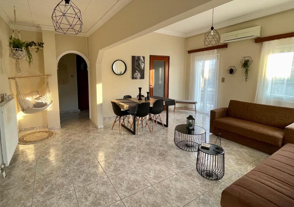 Vatolakkos Apartment | Orange Country House